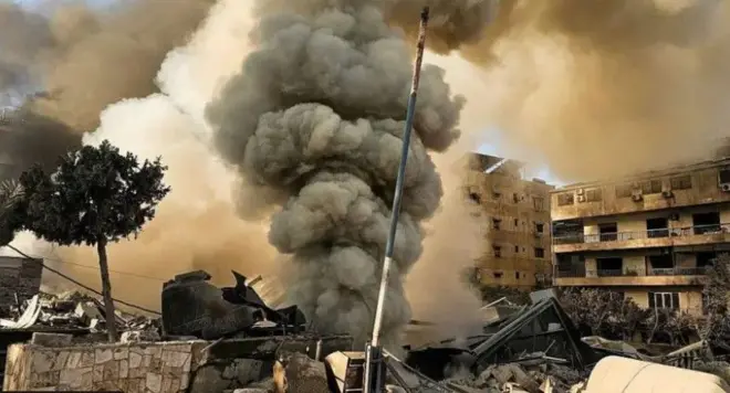 Дим над руїнами