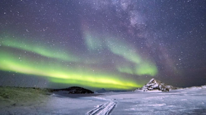 Imagem mostra montanha na Antártida