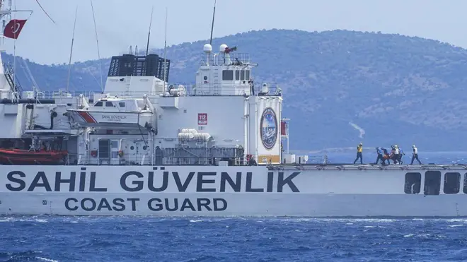 Deniz Aslanı-2026 Arama Kurtarma Davet Tatbikatı, Sahil Güvenlik Komutanlığı sevk ve idaresinde 4 Haziran 2026 tarihinde Ege Denizi'nde başarıyla gerçekleştirilmiştir. Bu faaliyet bir operasyon değil, arama kurtarma tatbikatıdır.