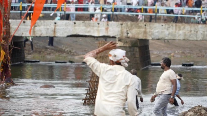 मध्य प्रदेश में पत्थरबाज़ी का मेला