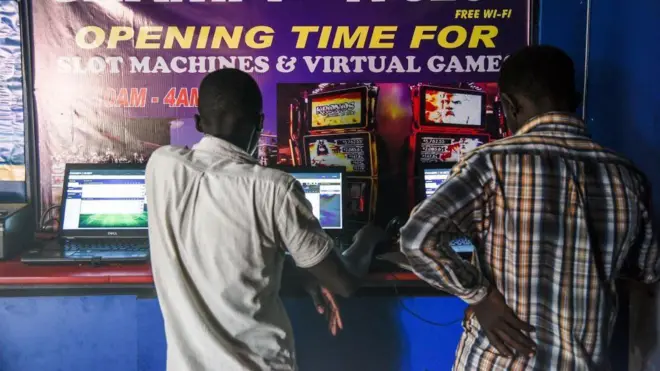 Awọn ọkunrin to n ta tẹtẹ