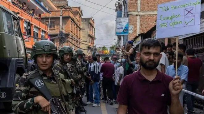 నేపాల్ ఆర్మీ, యువత నిరసన