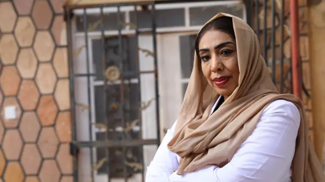 طبيبة التوليد صفاء علي