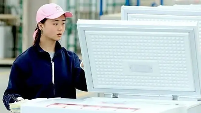 हाल के वर्षों में चीन की मैन्युफ़ैक्चरिंग इंडस्ट्री एडवांस टेक्नॉलॉजी की ओर बढ़ रही है 