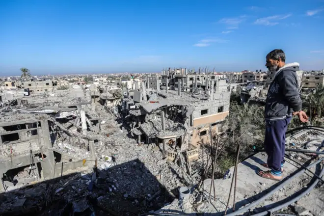 الهجمات الإسرائيلية الشرسة دمرت أحياء كاملة في قطاغ غزة.