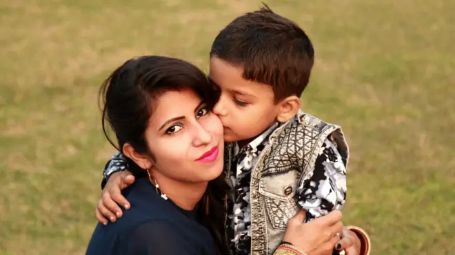 आई आणि मुलगा