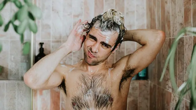 ภาพคนอาบน้ำ