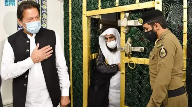 Tsohon Firaministan Pakistan Imran Khan yana cikin shugabannin da aka bude wa dakin da aka binne Annabi Muhammadu (SAW)