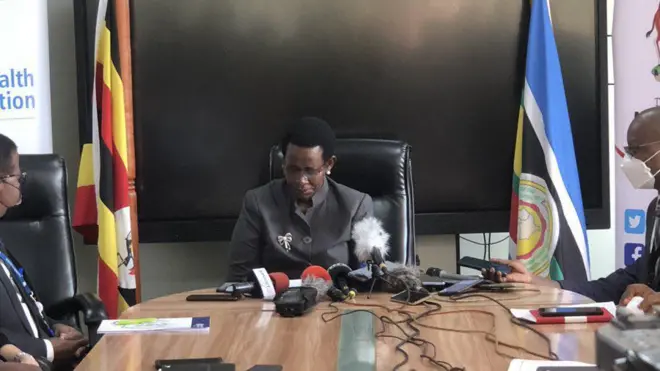 Minisitiri w'ubuzima wa Uganda Jane Aceng mu kiganiro n'abanyamakuru