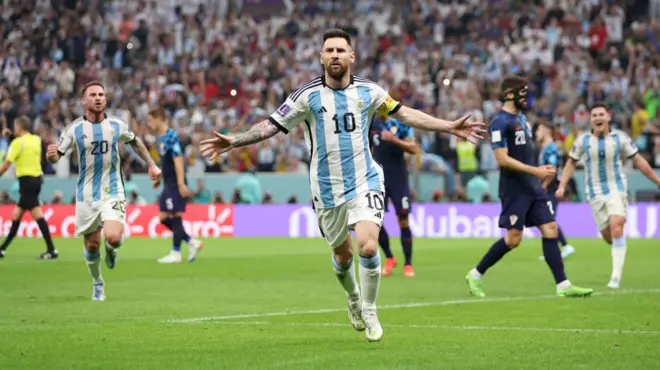 Lionel Messi celebrate Argentina goal against Croatia