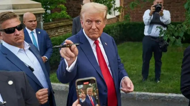 โดนัลด์ ทรัมป์