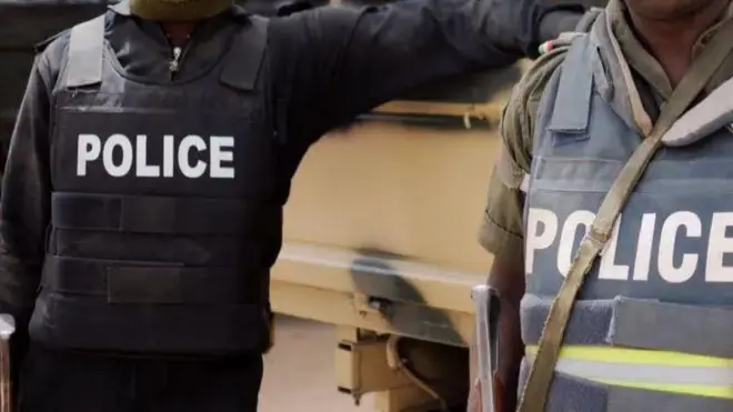 Awọn ọlọpaa to duro