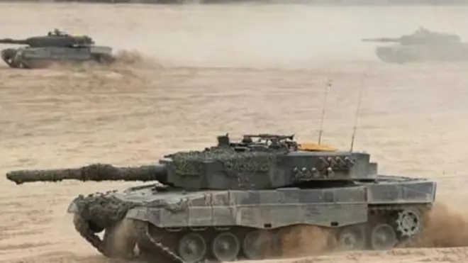 Leopard 2 wakati wa mazoezi huko Poland mnamo 2015