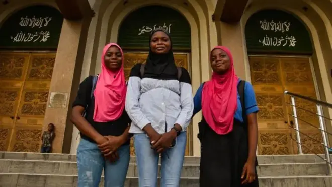 Muslim girls wear hijab