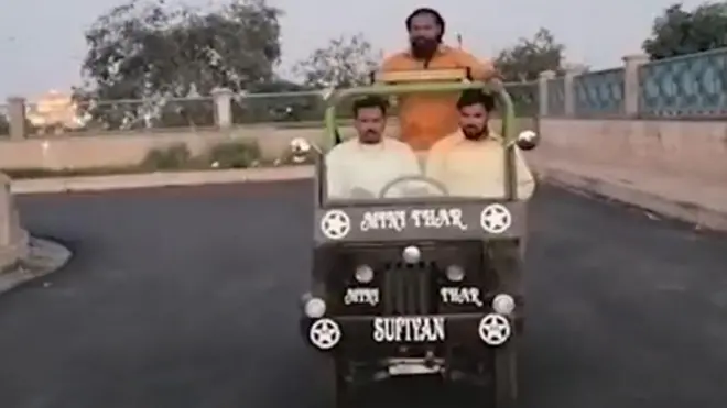 మినీ జీపు