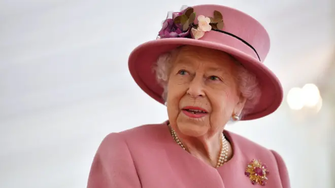 All football in England off following death of Queen Elizabeth II