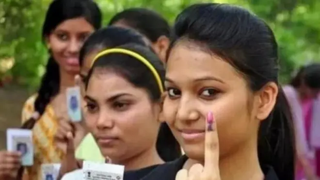 పోలింగ్ అమ్మాయిలు