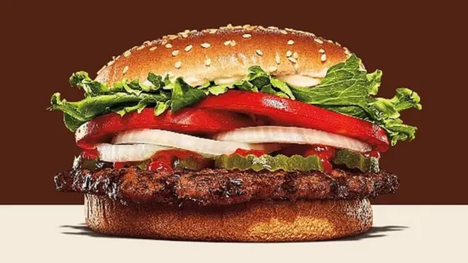 صورة شطيرة "وابر" كما بدت في الإعلان