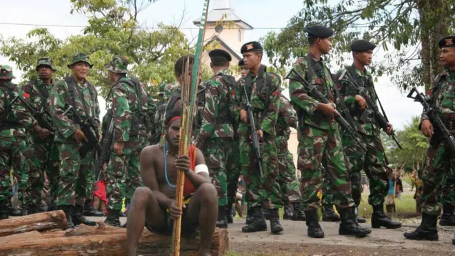 tentara di Papua