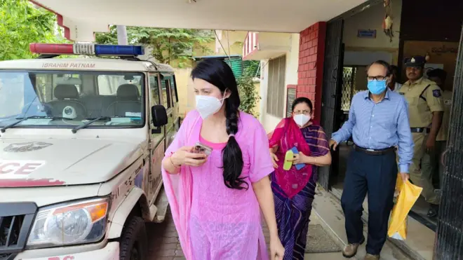 కాదంబరీ నరేంద్ర కుమారి జత్వానీ 