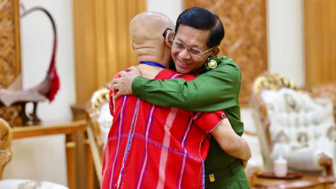 KNU ဥက္ကဋ္ဌဟောင်း နေပြည်တော်ခရီးစဉ်၊ လက်မှတ်ရေးထိုးခဲ့တဲ့ ခေါင်းဆောင်ဟောင်းတွေ ပြန်ဖိတ်ခေါ်နေတဲ့စစ်ကောင်စီ