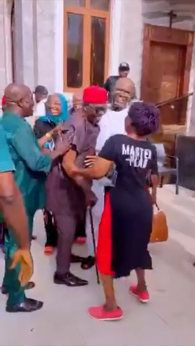 Oge Chief Joseph Ezeokafor lọtara n’ụlọ ya dị n'Ekwulobia n'Anambra steeti
