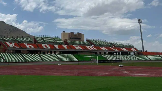 ورزشگاه لر آرنا