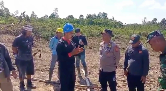 Penangkapan sembilan petani di IKN