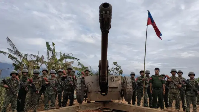 တရွန်အိုင်ဗျူဟာကုန်းကိုသိမ်းပိုက်ခဲ့ပြီးနောက် အေအေထုတ်ပြန်ချက်