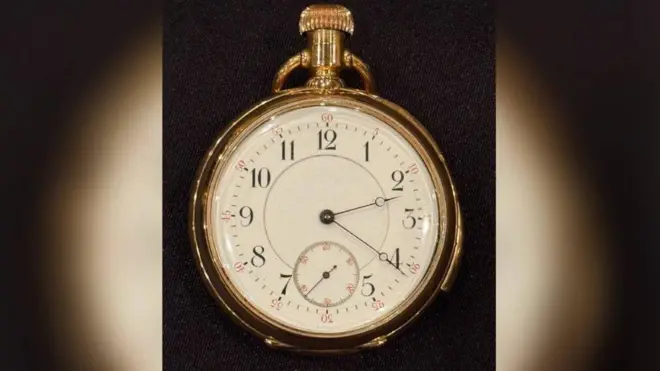 టైటానిక్, ప్రమాదం, బంగారం వాచ్, ప్రేమకథ