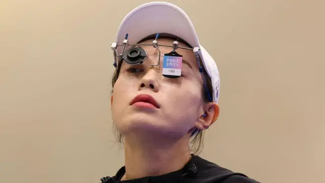 Güney Koreli Kim Yeji, Olimpiyat Oyunları'nda Atıcılık dalında yarışıyor