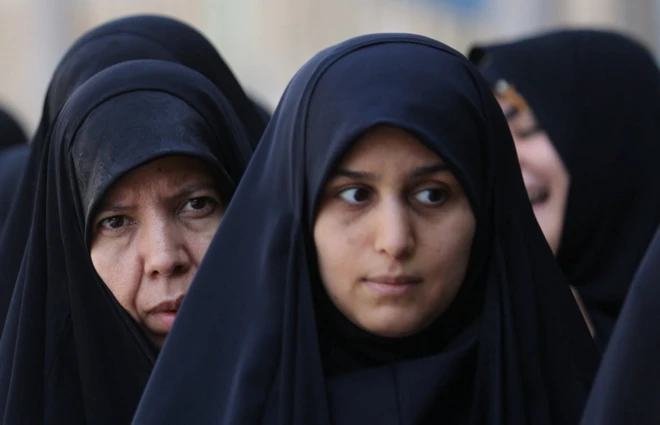 Tahran'da bir oy verme merkezi