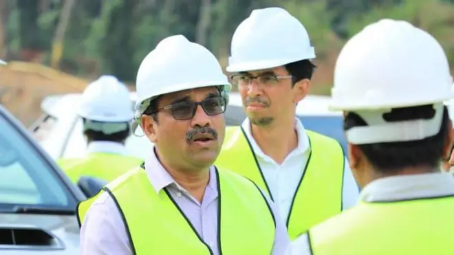 බහාලුම් 300කට වැඩි ප්‍රමාණයක් රේගු පරීක්ෂාවකට ලක් නොකර නිදහස් කිරීම සම්බන්ධව එල්ලවන චෝදනා පිළිබඳව බිමල් රත්නායක අමාත්‍යවරයා ජුනි 6 වැනිදා පාර්ලිමේන්තුවේ දී ප්‍රකාශයක් කළේය.