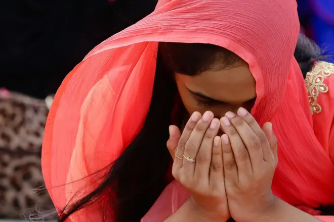 සෑම වසරක ම මිලියන ගණනක් මුස්ලිම්වරු රාමසාන් උත්සවයේ කොටසක් ලෙස හිරු උදාවේ සිට හිරු බැස යන තෙක් නිරාහාරව සිටිමින් දින 30ක් උපවාස කරති.