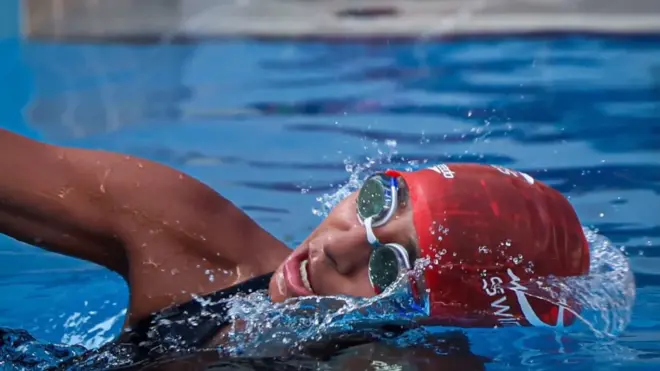 رنا هاني سباحة سودانية