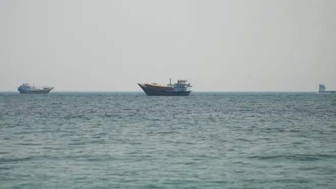 Navires dans le détroit d'Ormuz