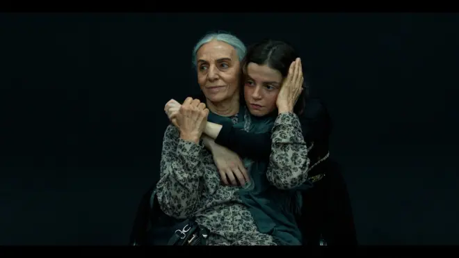 صحنه‌ای از فیلم شاهد