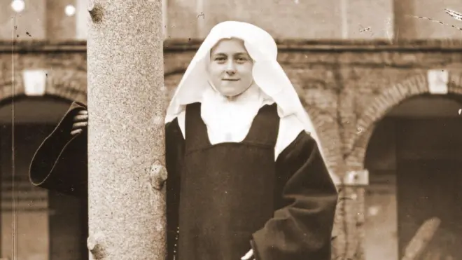 صورة للقديسة تريز الطفل يسوع والوجه الأقدس في يناير/كانون الثاني عام 1888