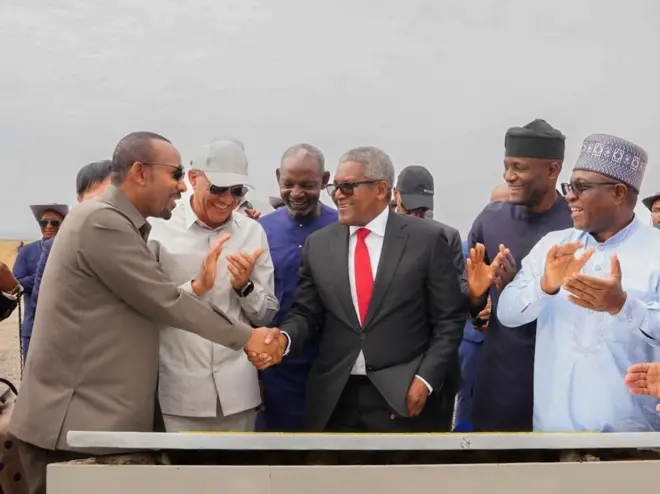 በሶማሌ ክልል ለሚገነቡት የጎዴ ነዳጅ ማጣሪያ ፋብሪካ እንዲሁም የዩሪያ ማዳበሪያ ፋብሪካ የመሠረት ድንጋይ ተጥሏል