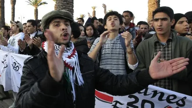 أسامة الخليفي في مظاهرة.