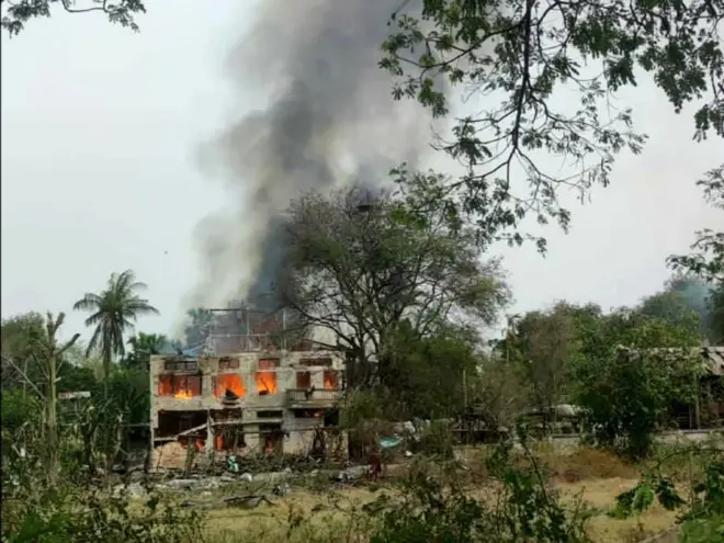 လေကြောင်းတိုက်ခိုက်ခံရတဲ့ ဆူးလေကုန်းရွာ