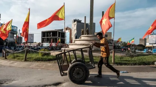 Adda babayii suuraalee alaabaa TPLF qaban, namni tokko harkaan gaarii oofa