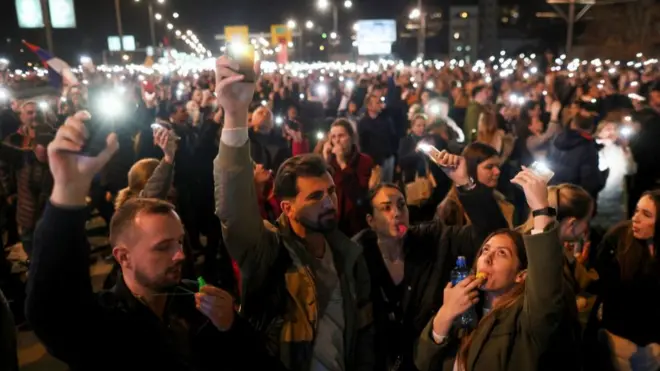 Studentska blokada na Autokomandi: Prvih dvanaest sati