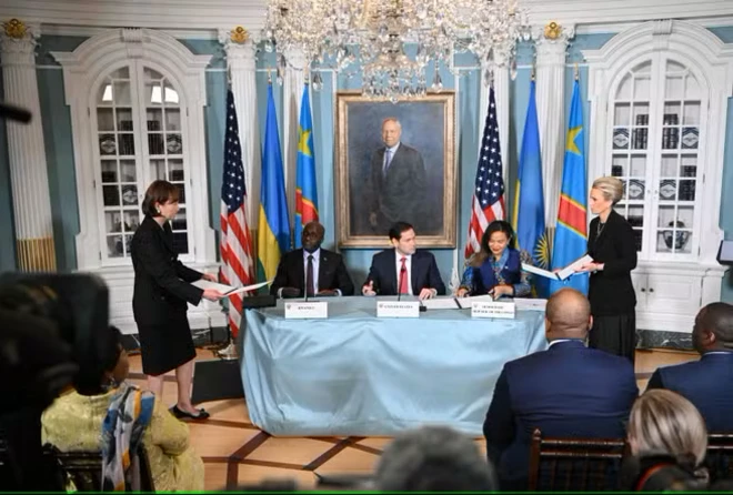 L'accord de paix entre le Rwanda et la République démocratique du Congo a été signé ce vendredi 27 juin à Washington, sous le regard de Marco Rubio, le secrétaire d'État américain.