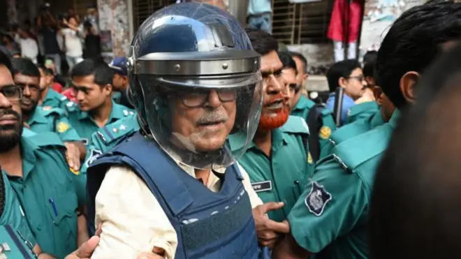 अवामी लीग सरकार में मंत्री राशिद ख़ान को पुलिस ने 23 अगस्त 2024 को गिरफ़्तार कर लिया था.