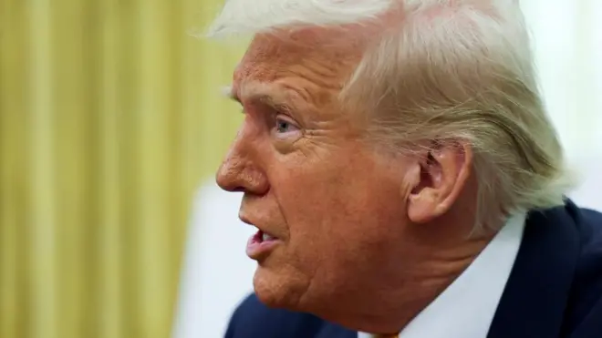 دونالد ترامب 