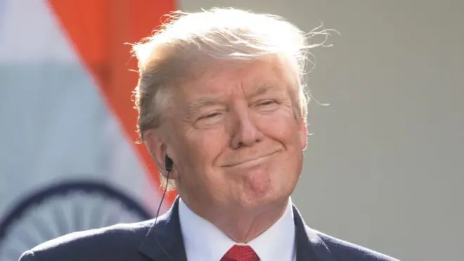 डोनाल्ड ट्रंप