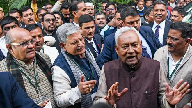 नीतीश कुमार 