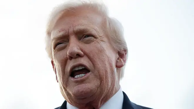 Donald Trump, fotografiado recientemente en el aeropuerto de West Palm Beach, Florida.
