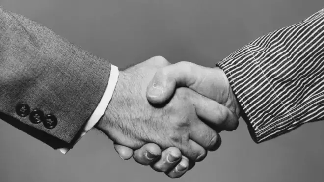 Namoota harka wal fuudhan